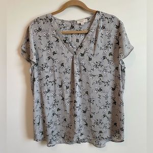 EUC LOFT blouse with tulip sleeves